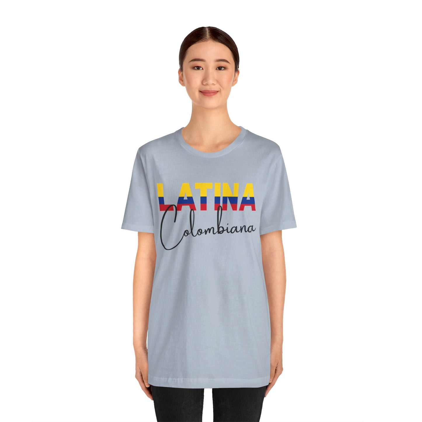 Latina Colombiana, Shirt