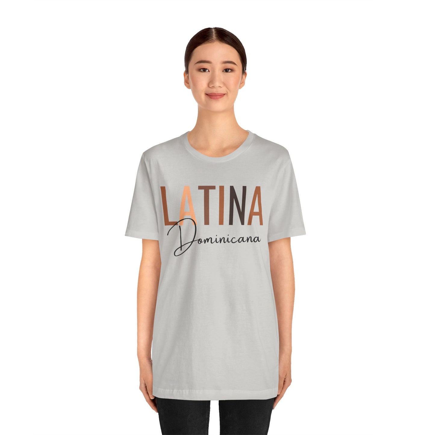 Latina Dominicana, Shirt