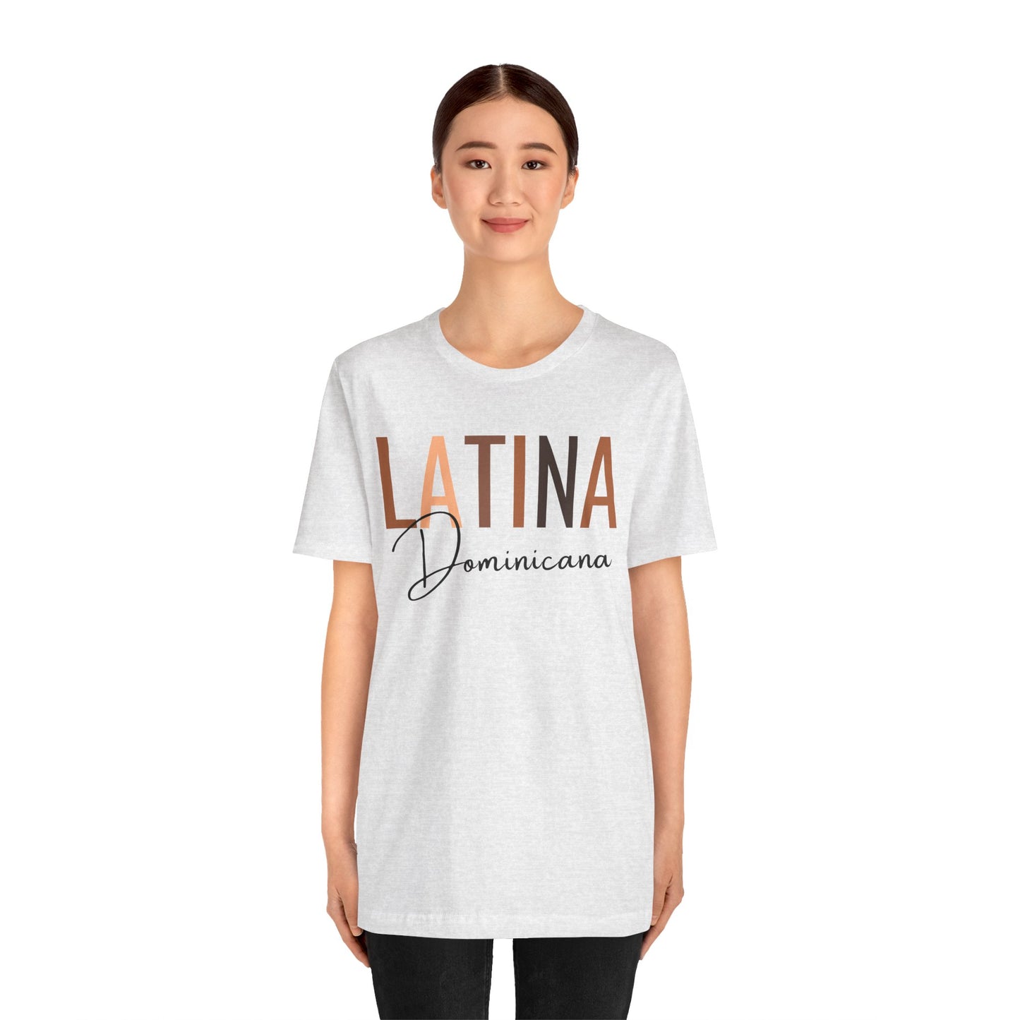 Latina Dominicana, Shirt