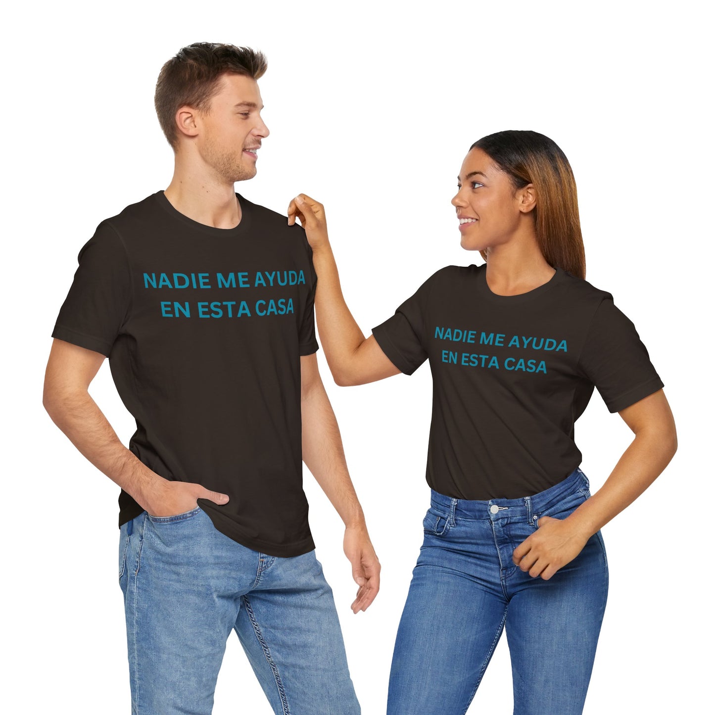 Nadie Me Ayuda, Shirt