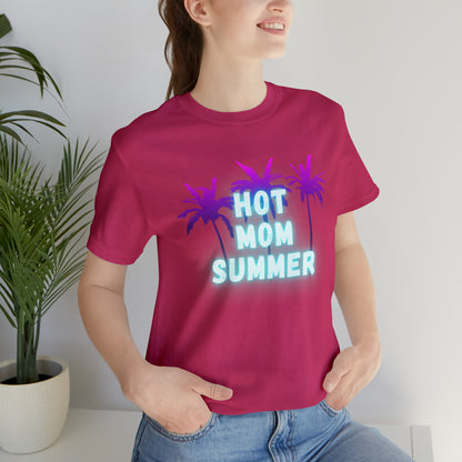 Hot Mom Summer, Shirt