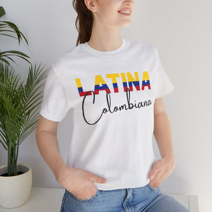 Latina Colombiana, Shirt