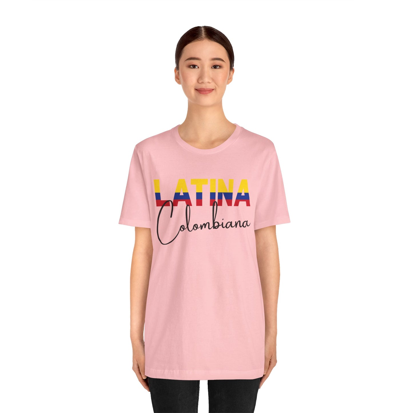 Latina Colombiana, Shirt