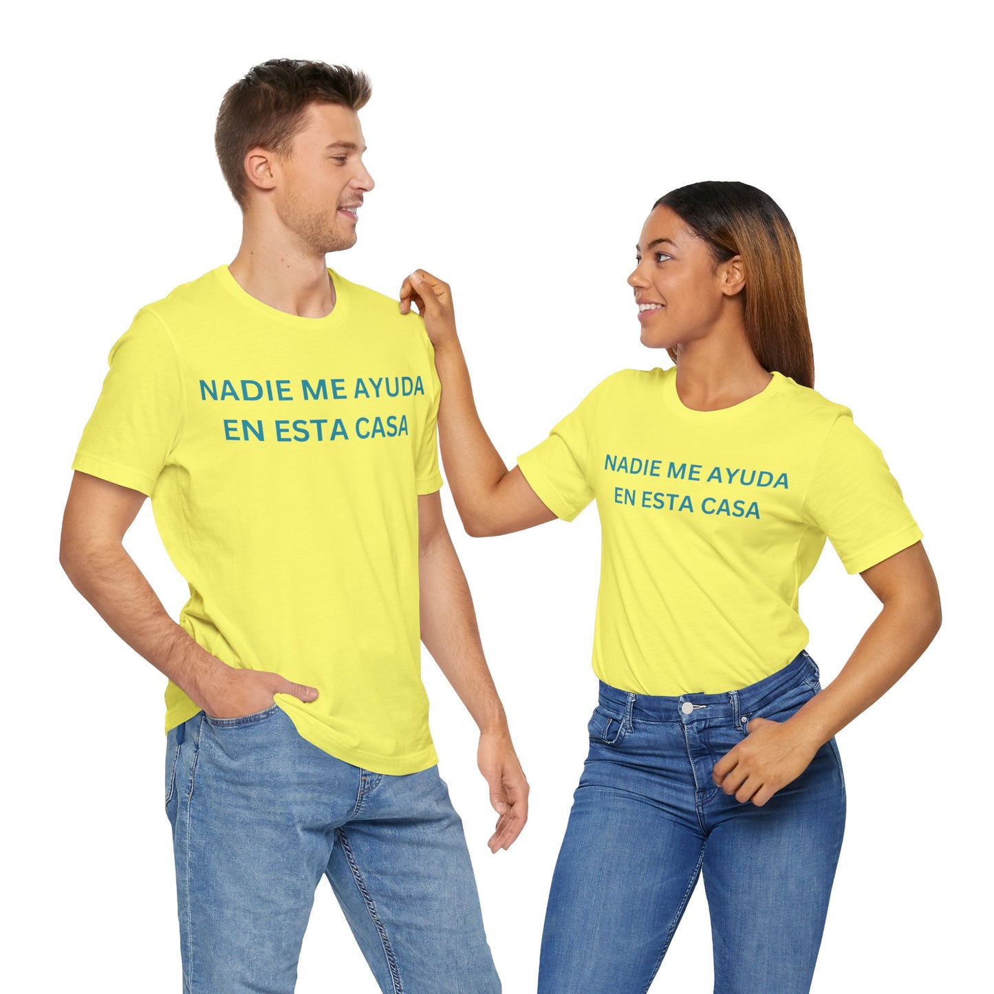 Nadie Me Ayuda, Shirt