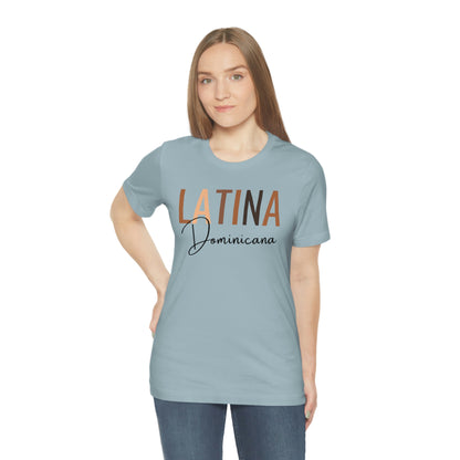 Latina Dominicana, Shirt