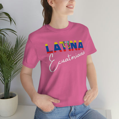 Latina Ecuatoriana, Shirt