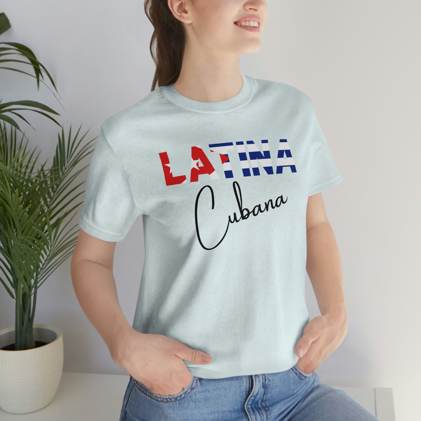 Latina Cubana, Shirt