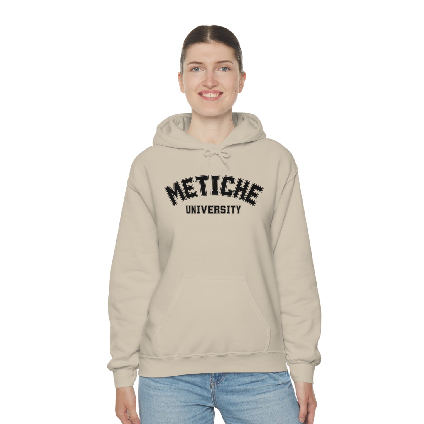 Metiche University, Hoodie