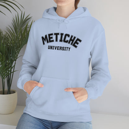 Metiche University, Hoodie