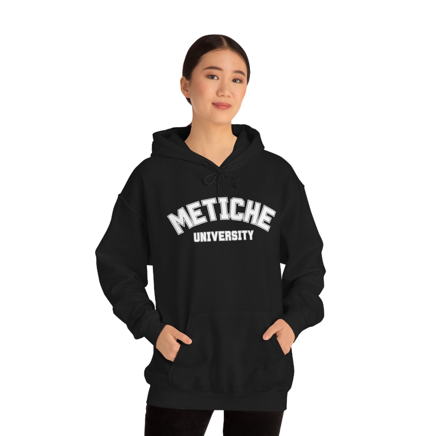 Metiche University, Hoodie