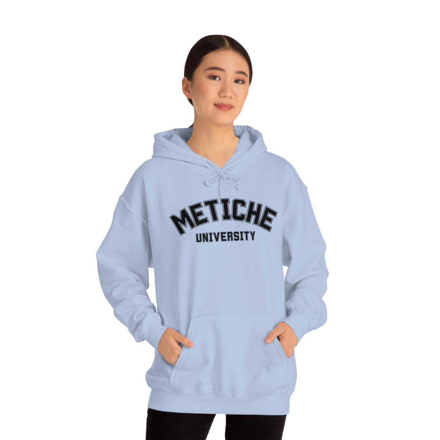 Metiche University, Hoodie