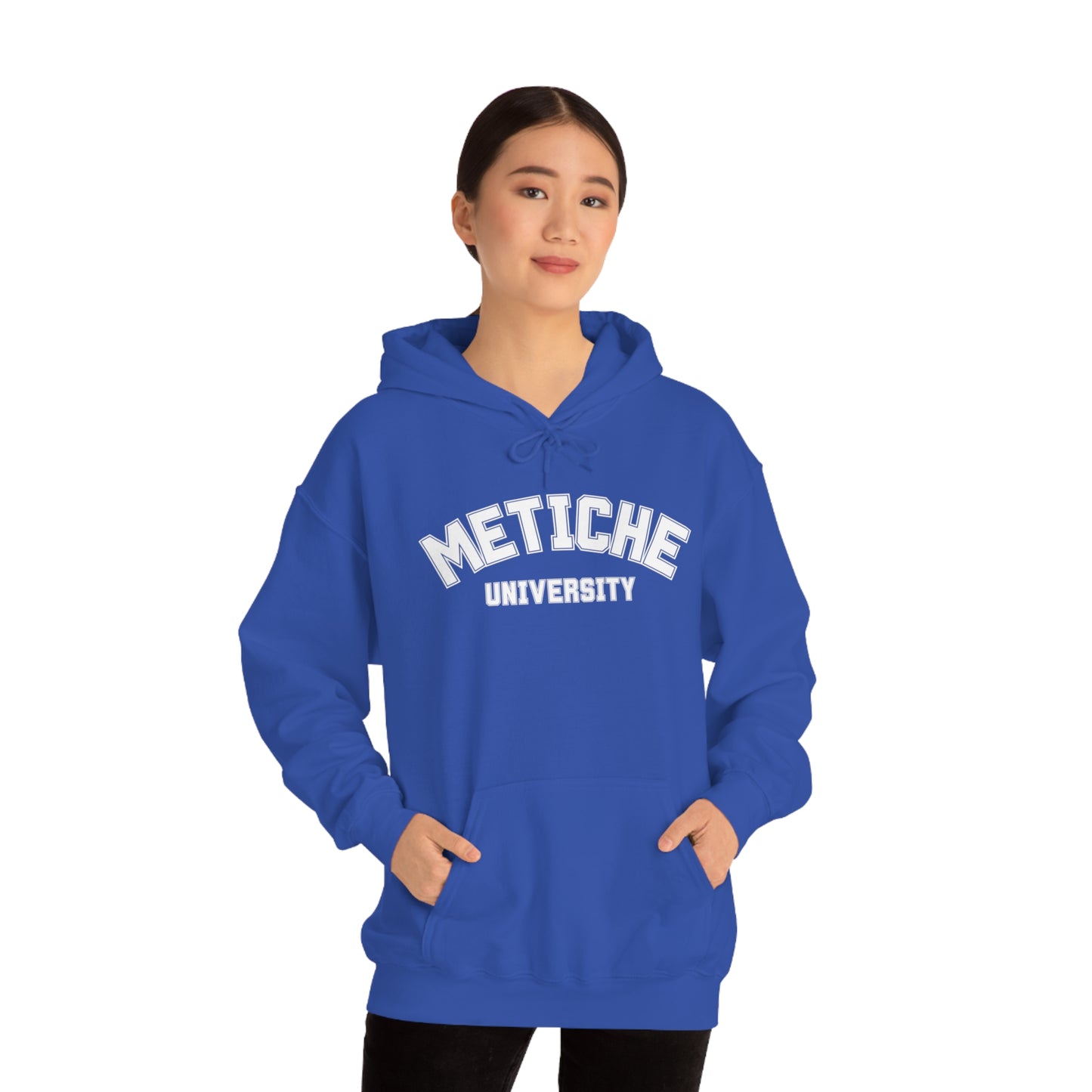 Metiche University, Hoodie