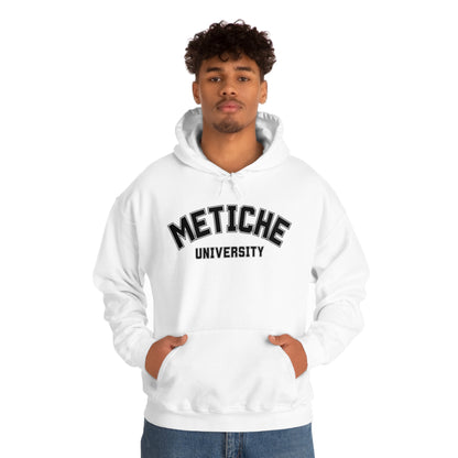 Metiche University, Hoodie