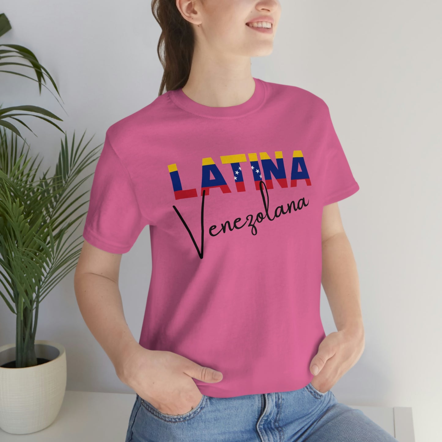 Latina Venezolana, Shirt