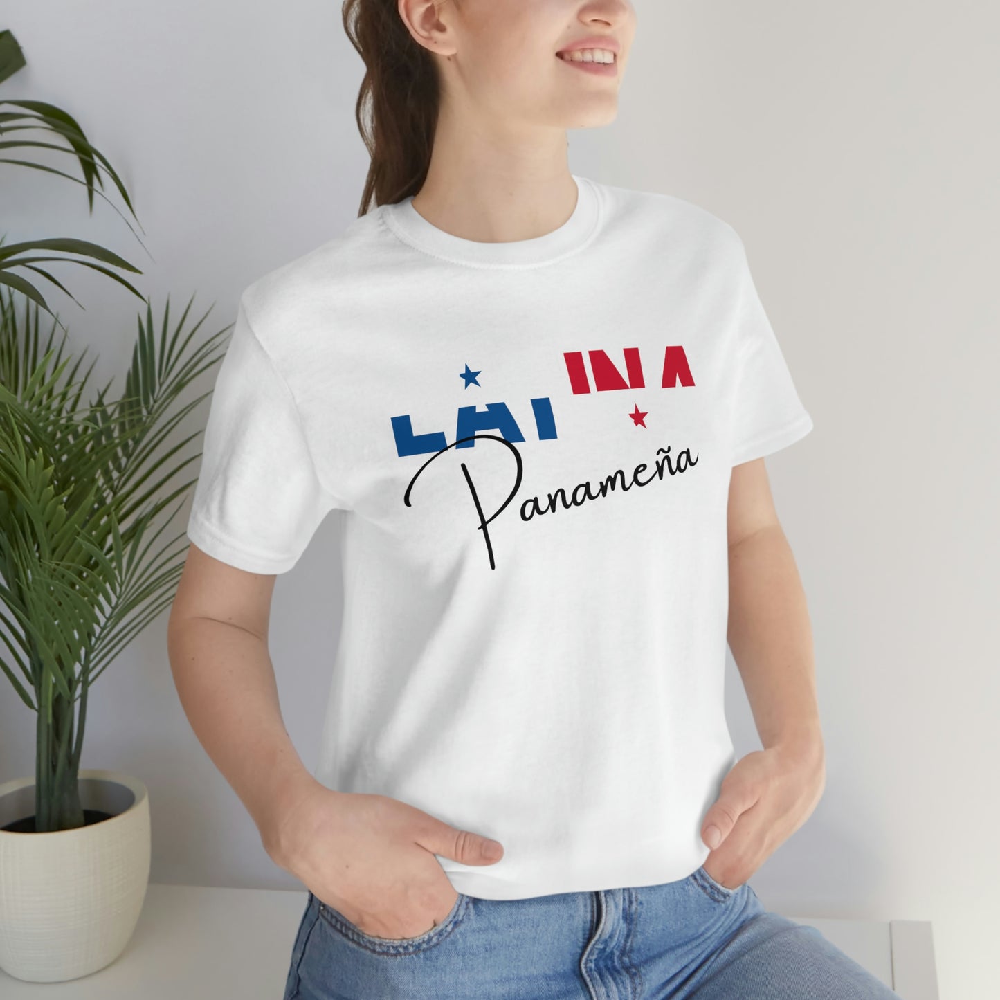 Latina Panameña, Shirt