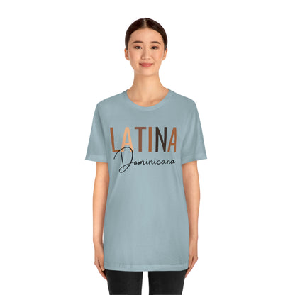 Latina Dominicana, Shirt